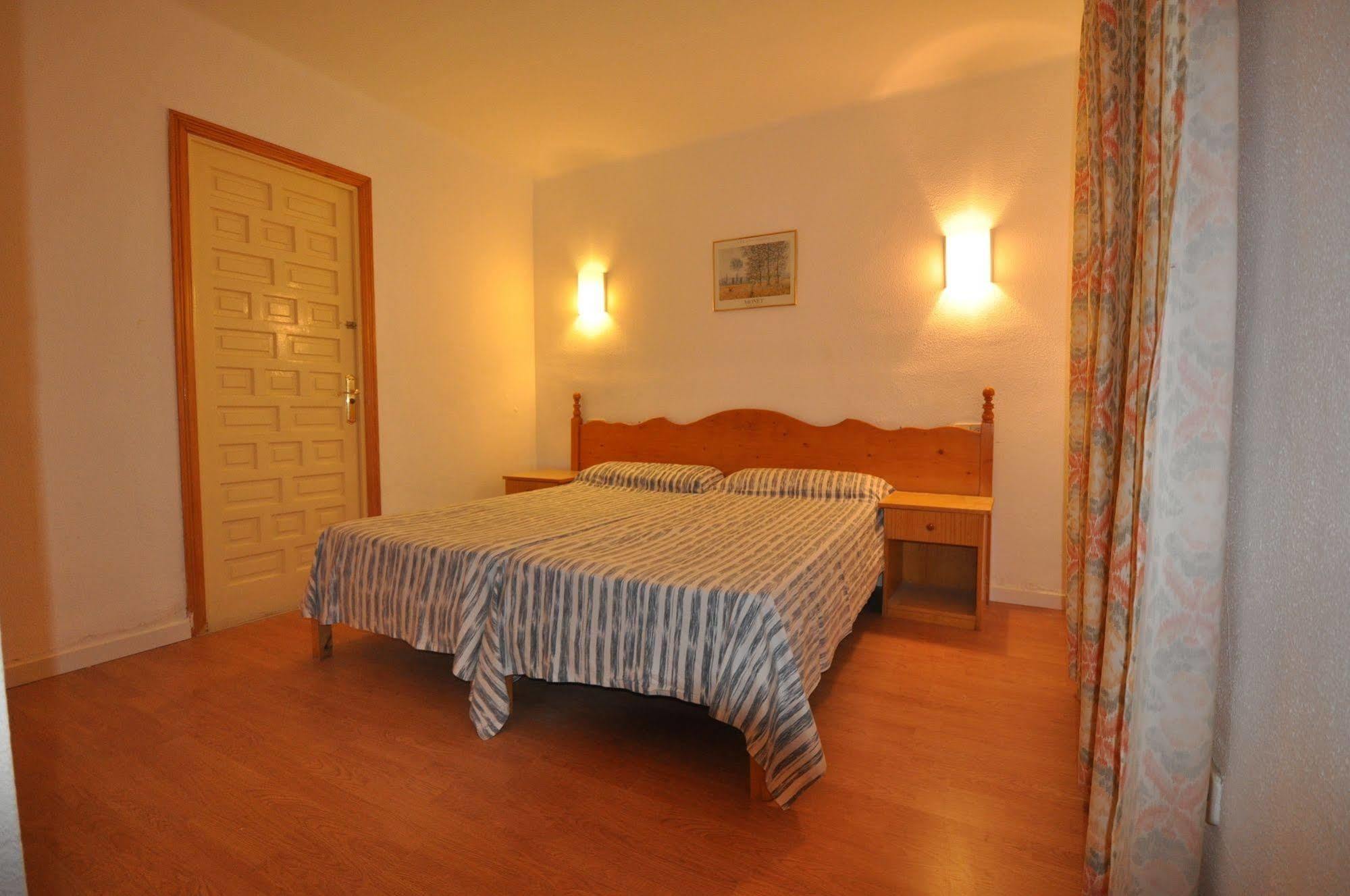 Apartamentos Cala D'Or Park Palma de Mallorca Ngoại thất bức ảnh